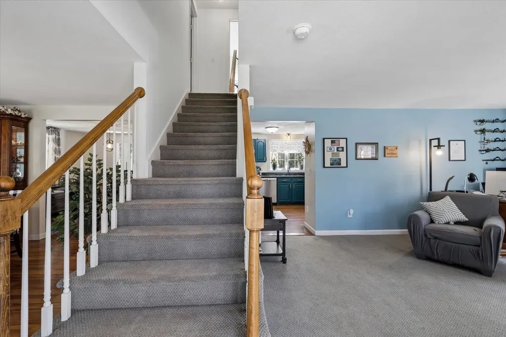 5 Whitetail Lane Chester NH 03036