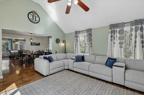 5 Whitetail Lane Chester NH 03036