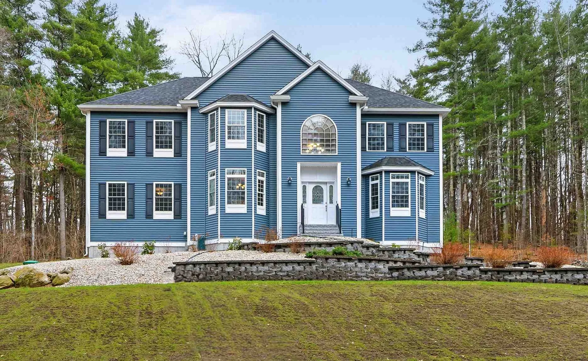 18 Longmeadow Road Windham NH 03087