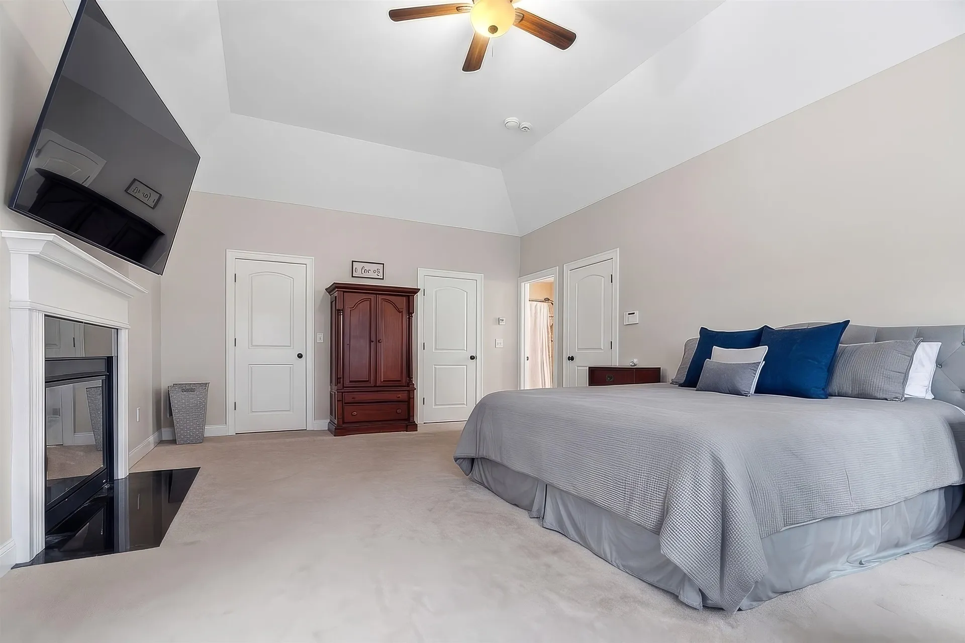 18 Longmeadow Road Windham NH 03087