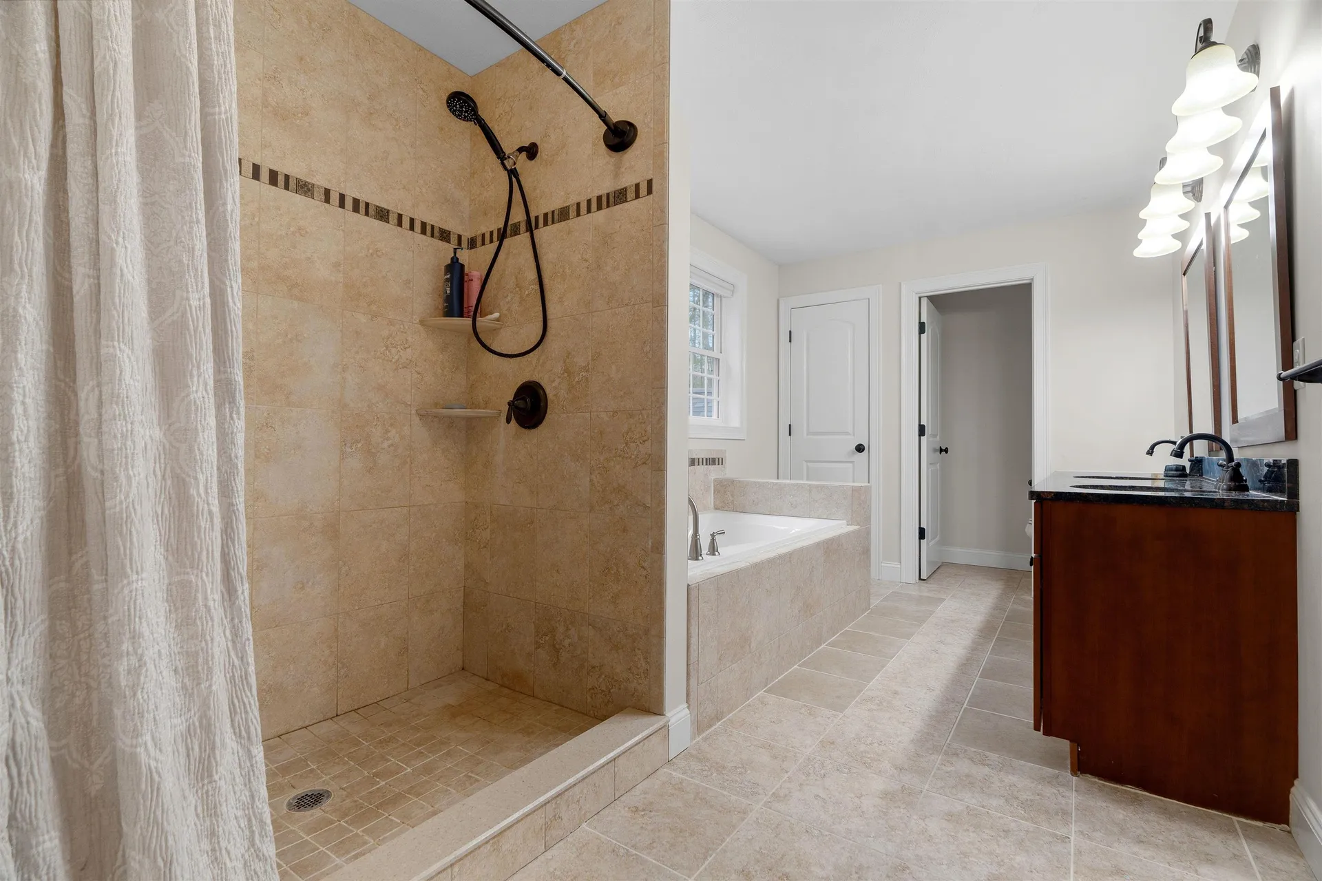 18 Longmeadow Road Windham NH 03087