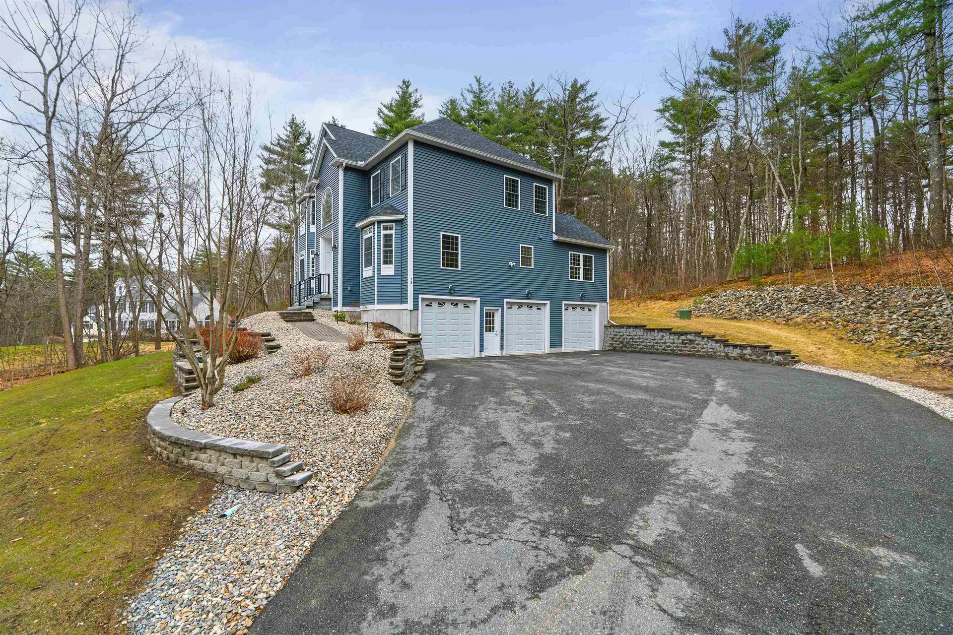 18 Longmeadow Road Windham NH 03087