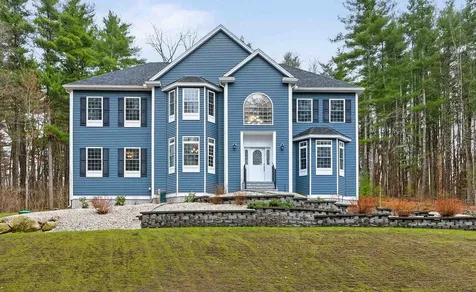 18 Longmeadow Road Windham NH 03087