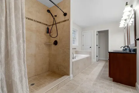 18 Longmeadow Road Windham NH 03087