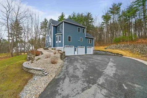 18 Longmeadow Road Windham NH 03087