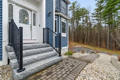 18 Longmeadow Road Windham NH 03087