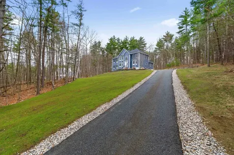 18 Longmeadow Road Windham NH 03087