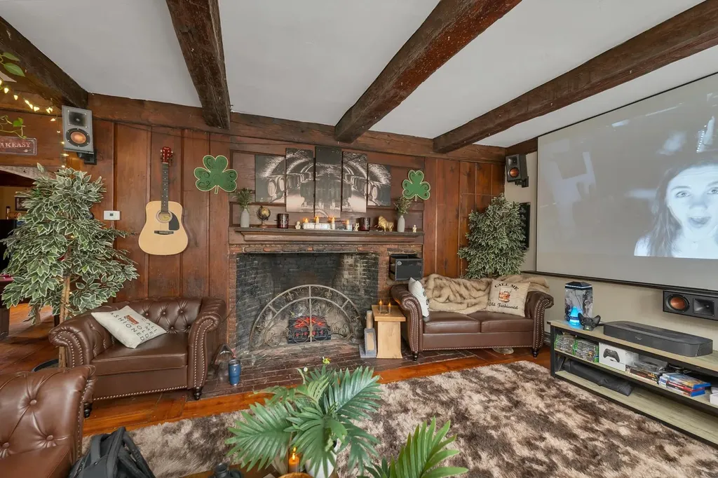 42 Gilford Avenue Laconia NH 03246