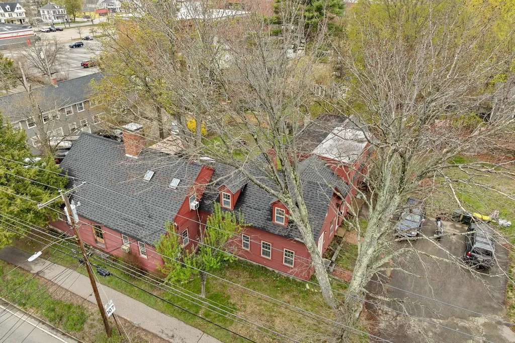 42 Gilford Avenue Laconia NH 03246