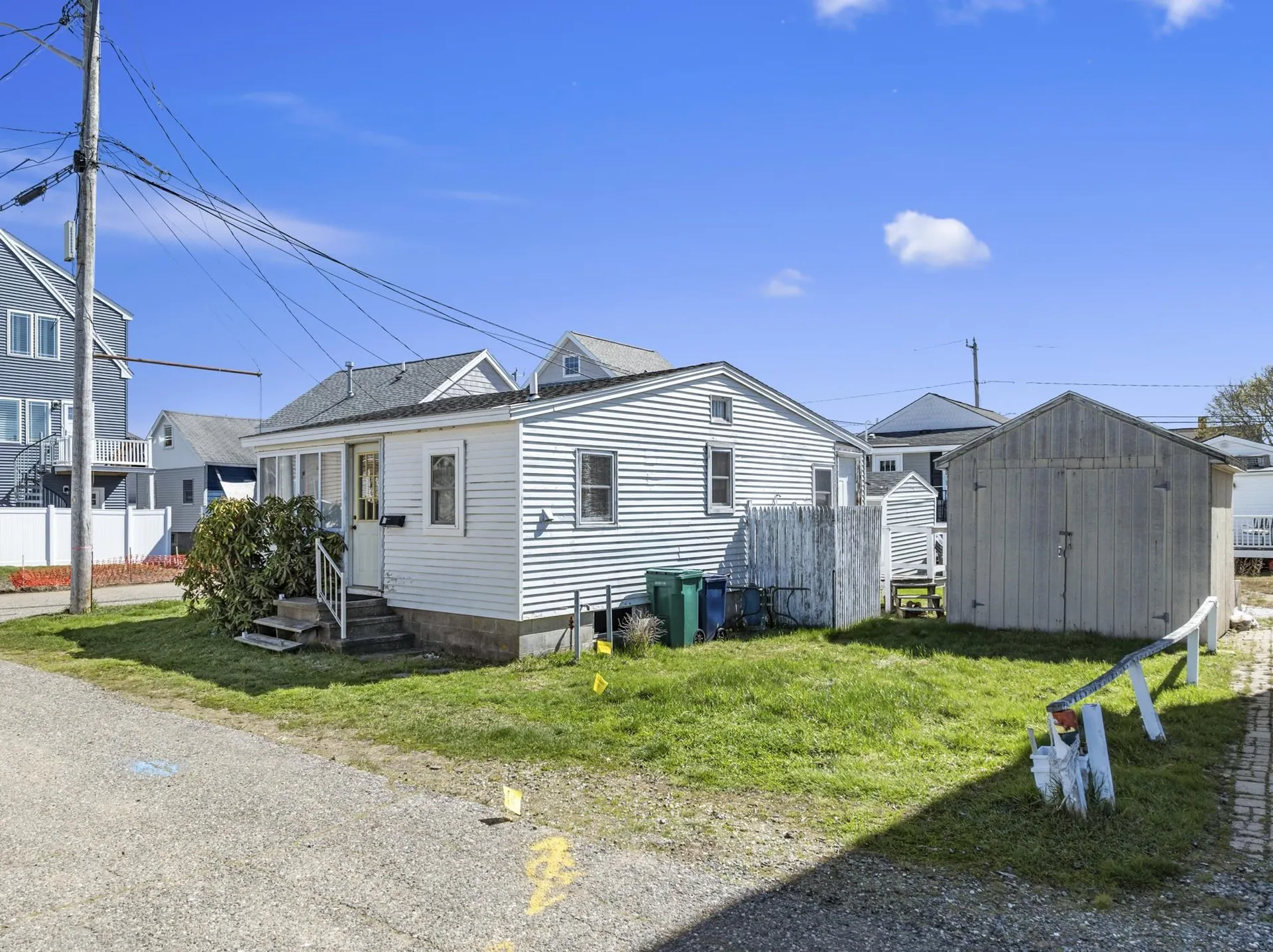 6 Chase Street Hampton NH 03842-2618