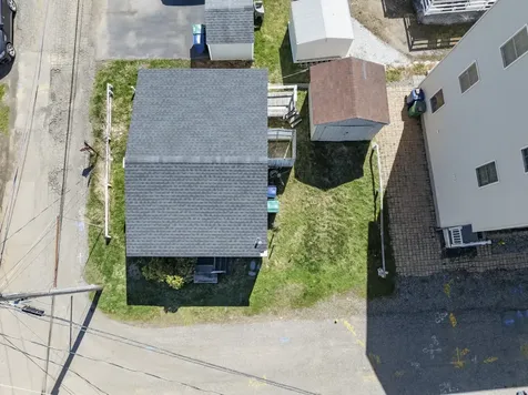 6 Chase Street Hampton NH 03842-2618