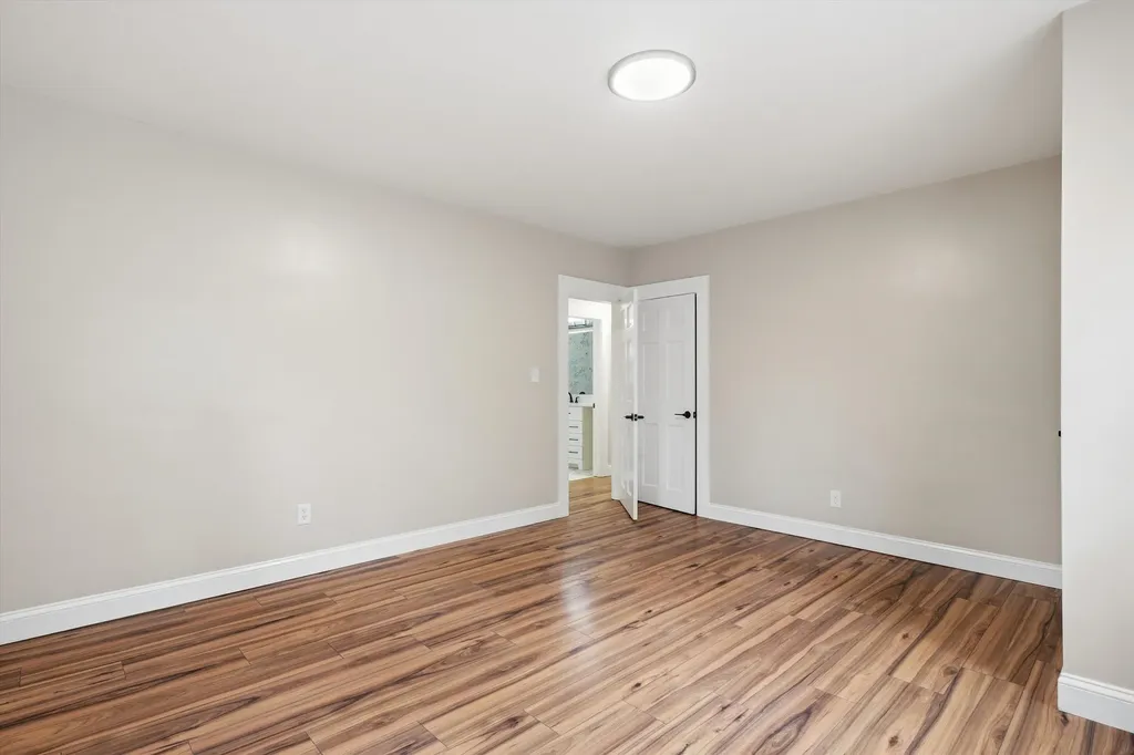 293 Lawrence Road Salem NH 03079
