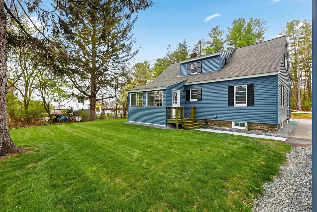 293 Lawrence Road Salem NH 03079