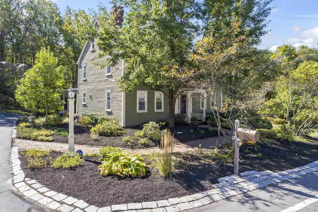 219 Church Street Barrington NH 03825