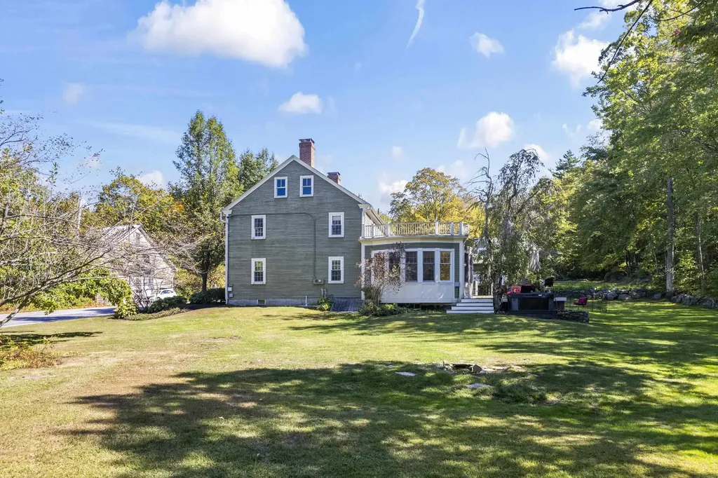 219 Church Street Barrington NH 03825
