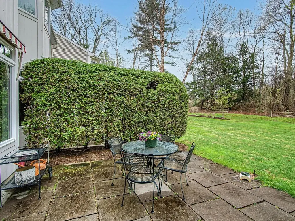 72 Chickadee Circle South Burlington VT 05403