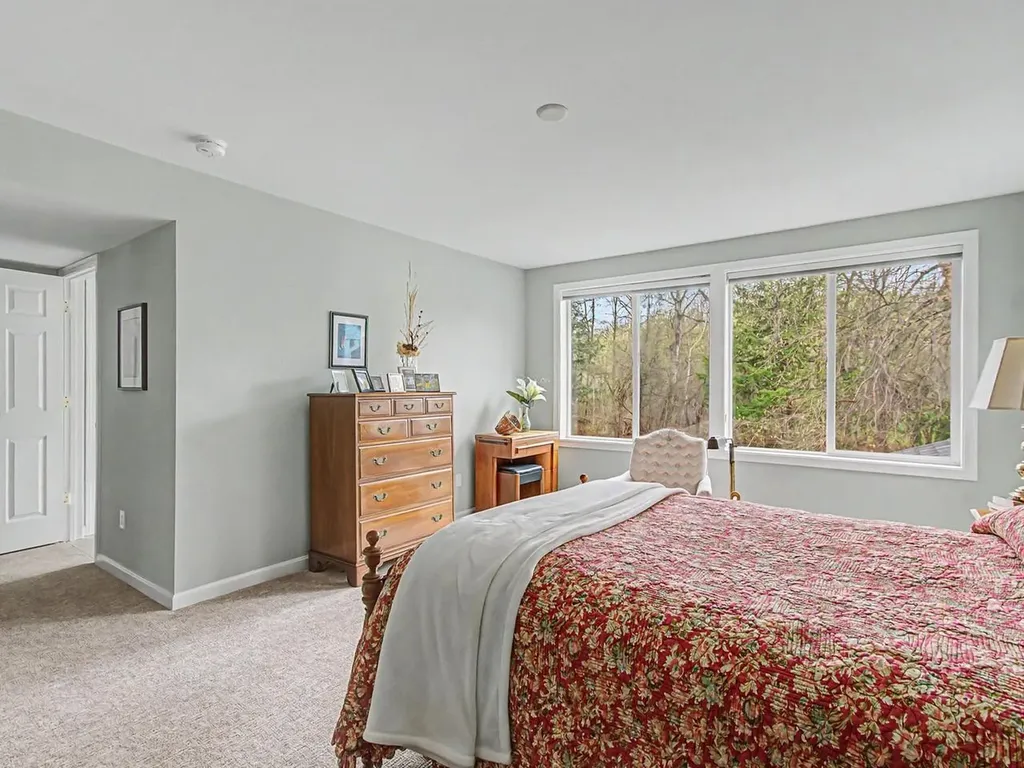 72 Chickadee Circle South Burlington VT 05403