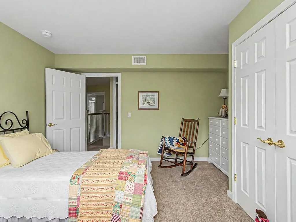 72 Chickadee Circle South Burlington VT 05403