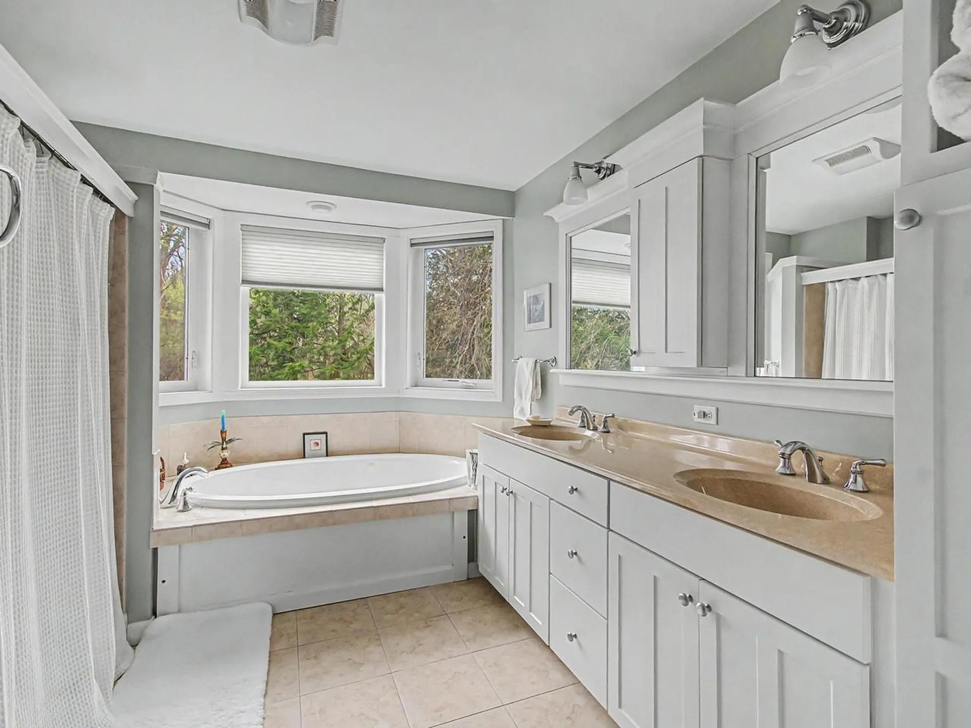 72 Chickadee Circle South Burlington VT 05403