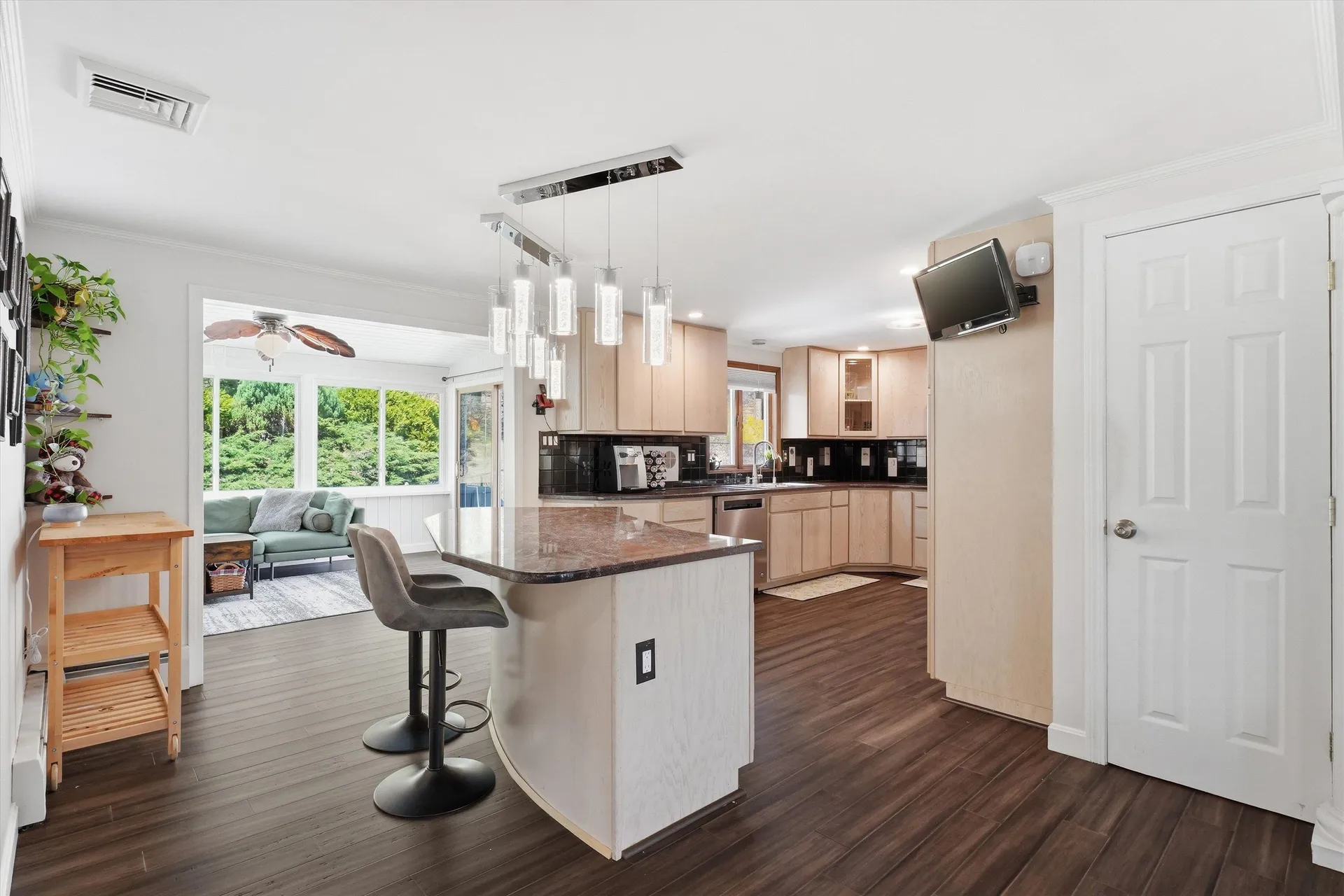 11 Oriole Road Windham NH 03087
