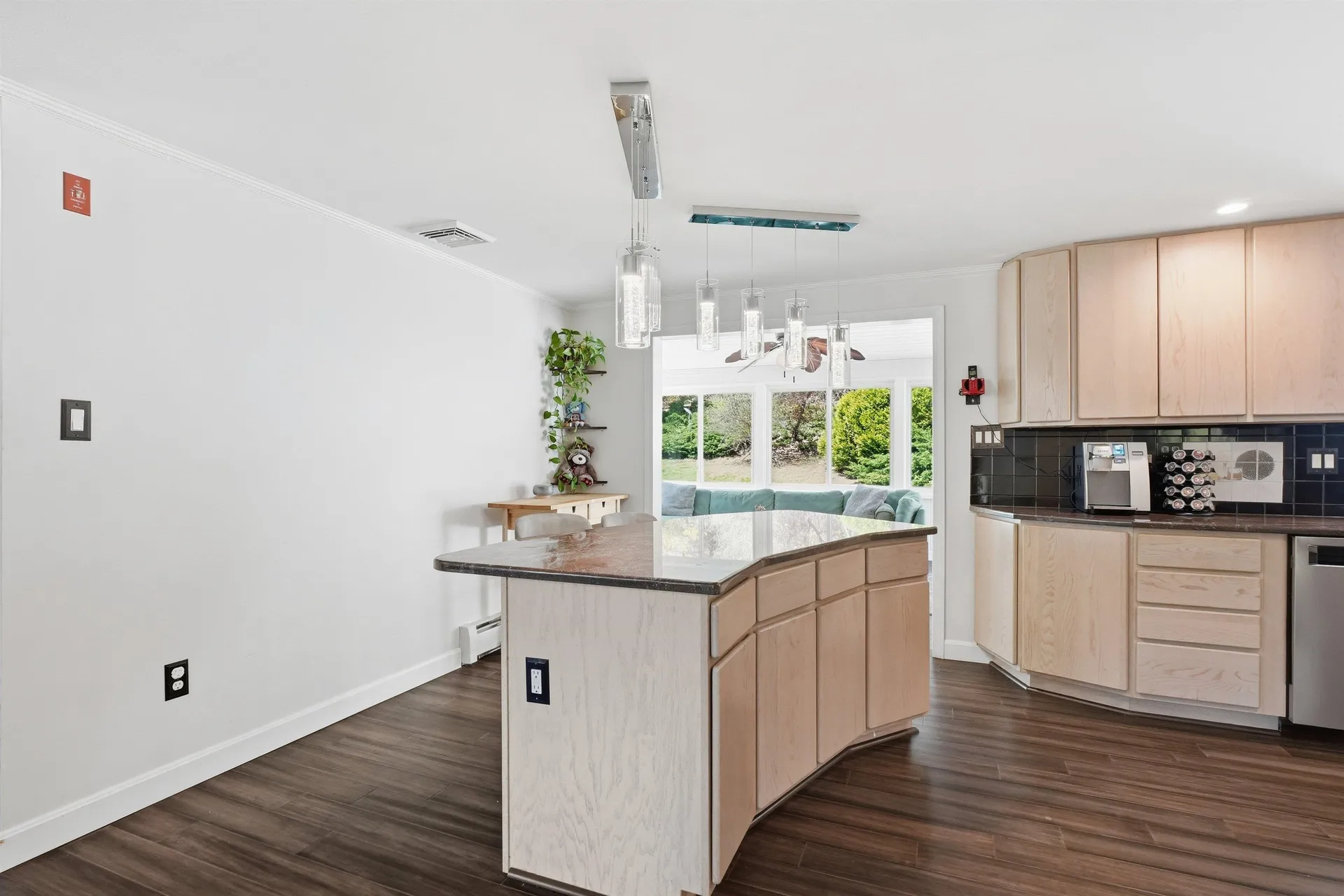 11 Oriole Road Windham NH 03087