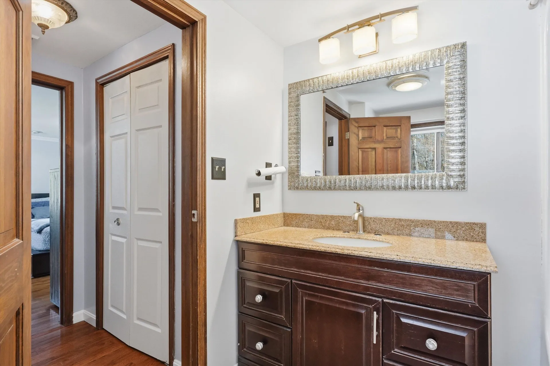 11 Oriole Road Windham NH 03087