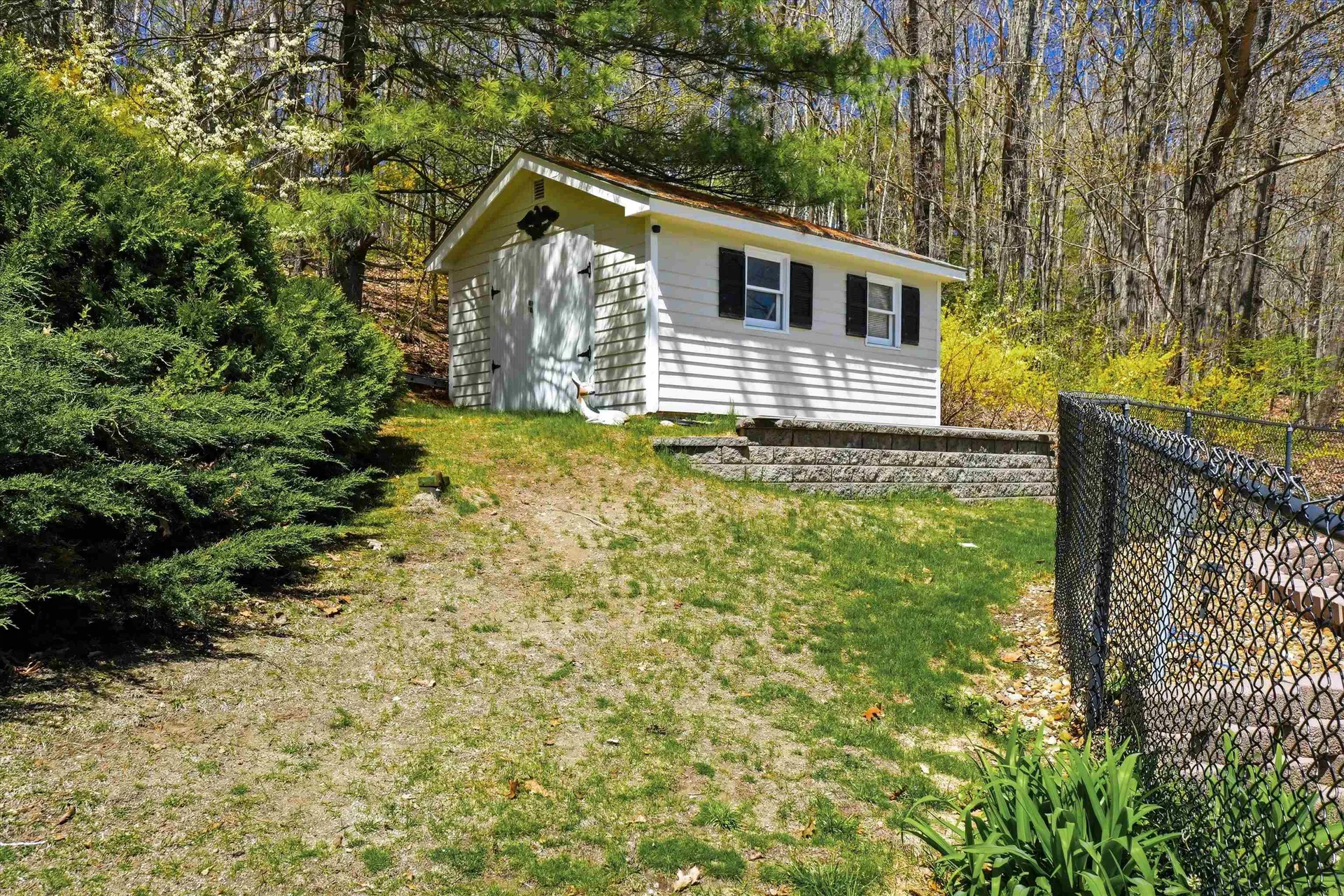 11 Oriole Road Windham NH 03087