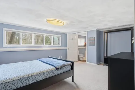 11 Oriole Road Windham NH 03087