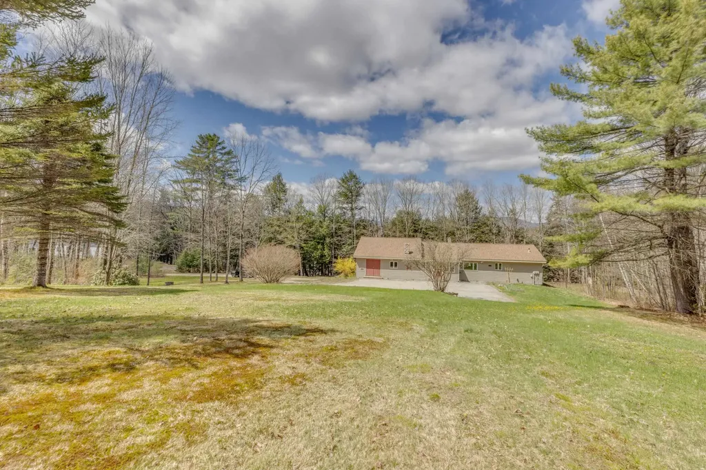3/14 Lloyd Street Campton NH 03223