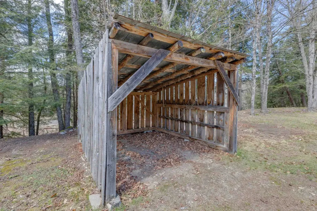 3/14 Lloyd Street Campton NH 03223