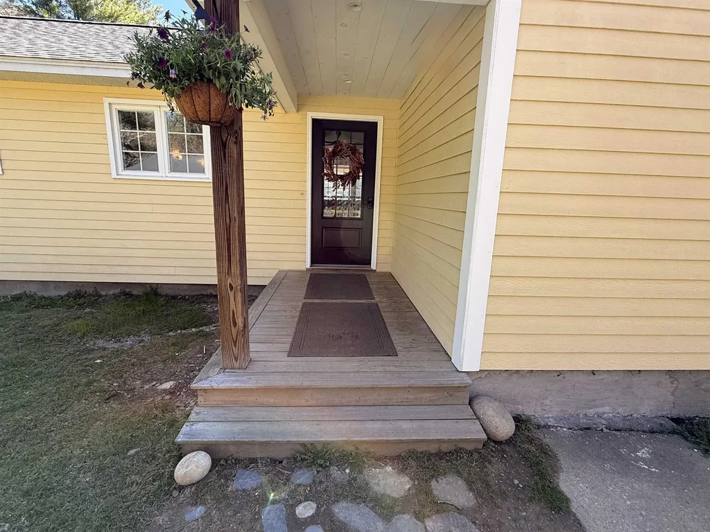88 Dummerston Station Road Dummerston VT 05346