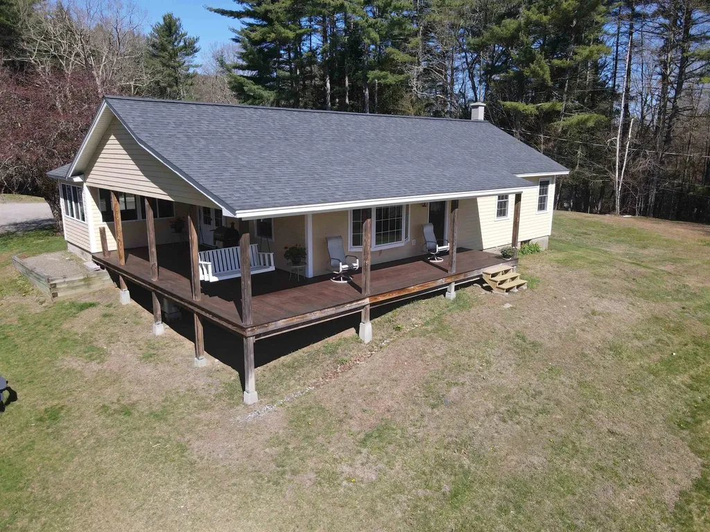 88 Dummerston Station Road Dummerston VT 05346