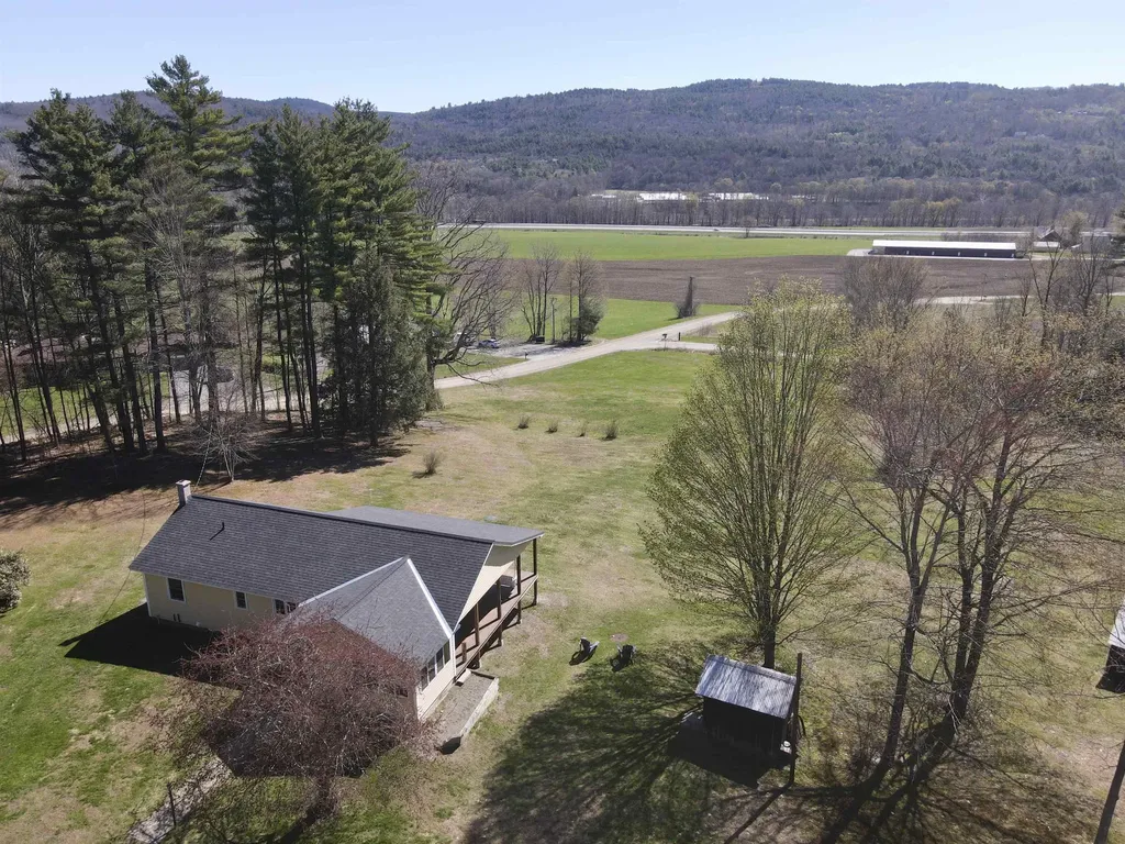 88 Dummerston Station Road Dummerston VT 05346
