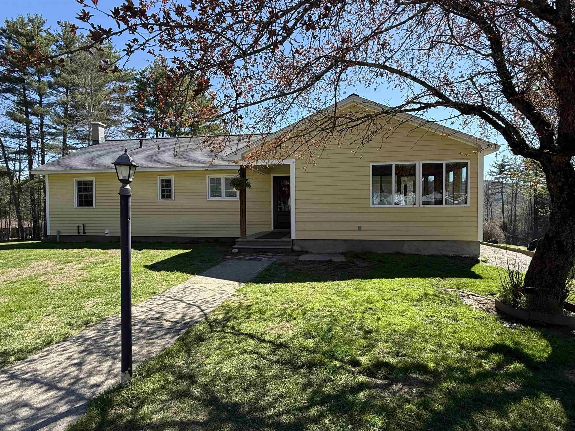 88 Dummerston Station Road Dummerston VT 05346