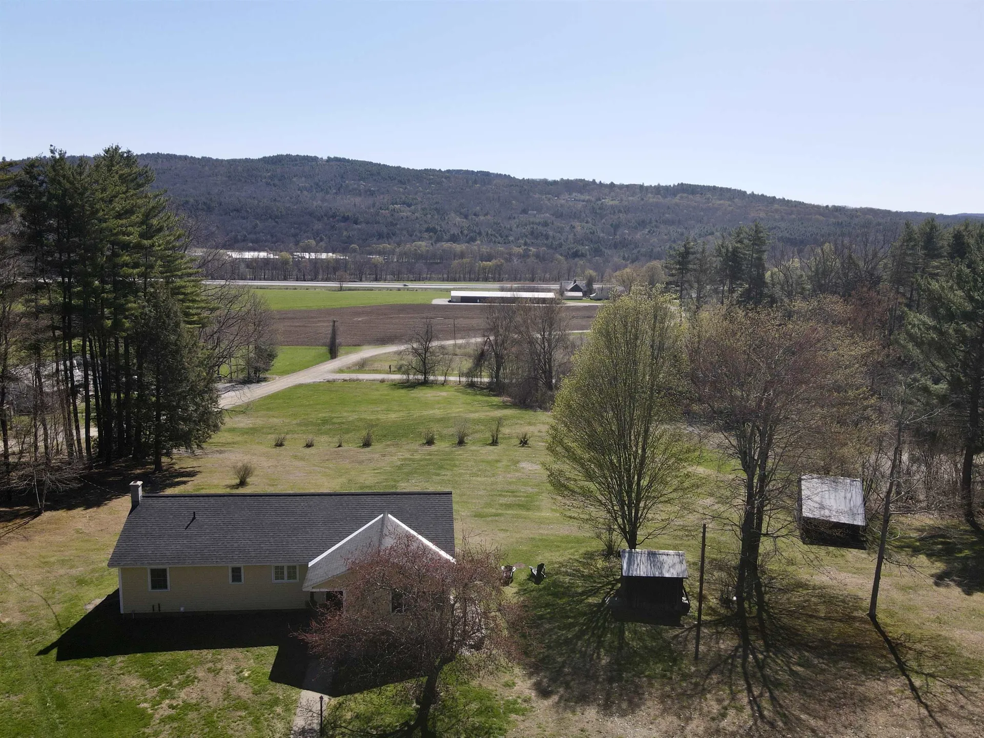88 Dummerston Station Road Dummerston VT 05346