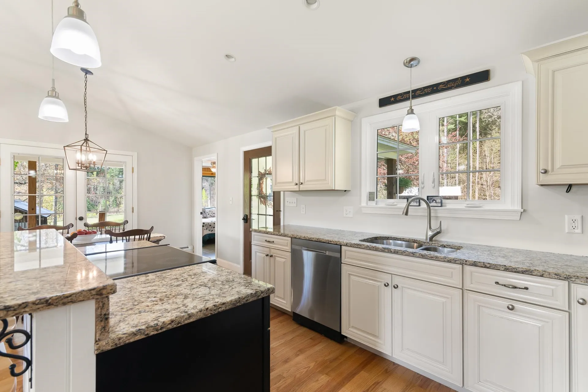 88 Dummerston Station Road Dummerston VT 05346