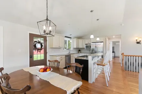88 Dummerston Station Road Dummerston VT 05346