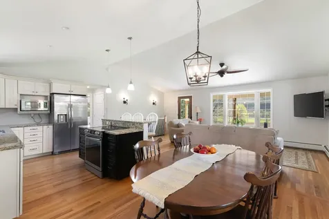 88 Dummerston Station Road Dummerston VT 05346