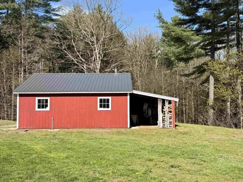 88 Dummerston Station Road Dummerston VT 05346