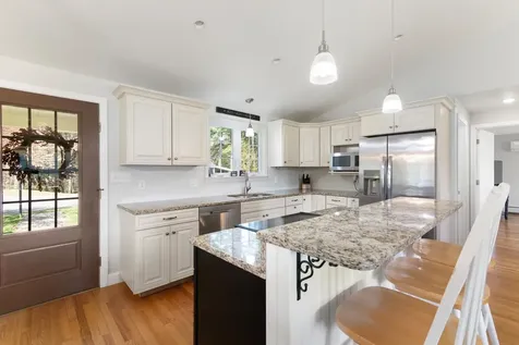 88 Dummerston Station Road Dummerston VT 05346