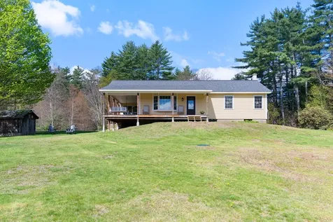 88 Dummerston Station Road Dummerston VT 05346