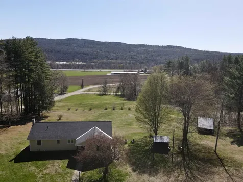 88 Dummerston Station Road Dummerston VT 05346