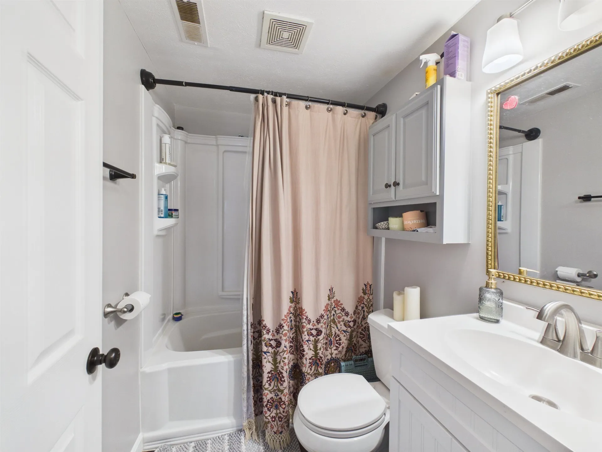 19 Deerwood Drive Amherst NH 03031