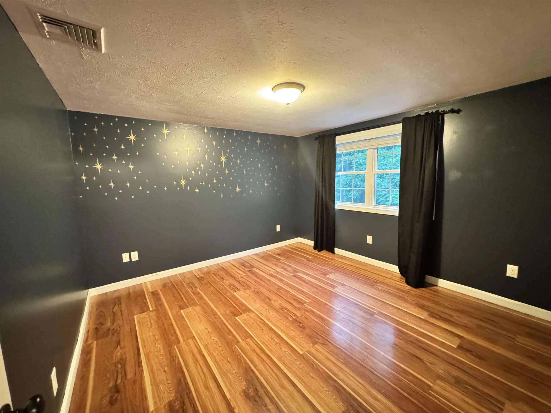19 Deerwood Drive Amherst NH 03031