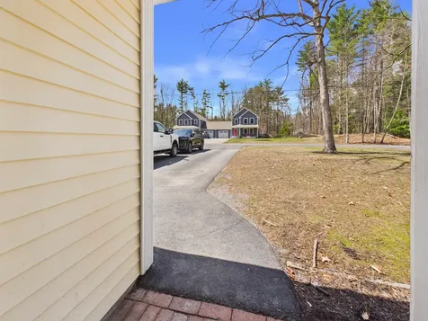 19 Deerwood Drive Amherst NH 03031