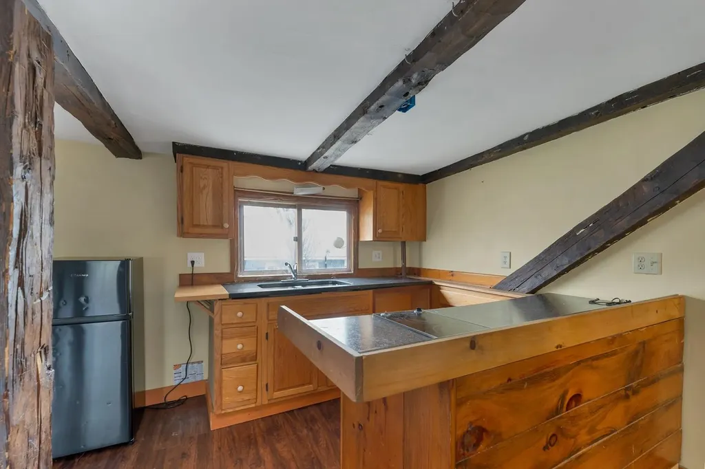 42 Gilford Avenue Laconia NH 03246