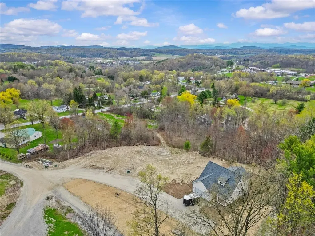 6 Theresa Way Hinesburg VT 05461