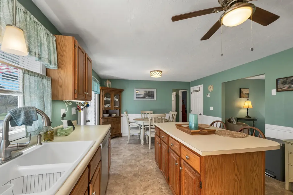 6 Marilyn Drive Belmont NH 03220