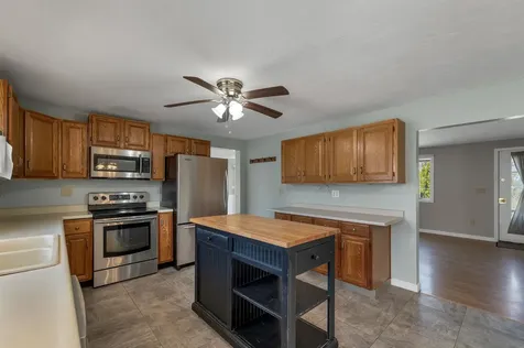 6 Marilyn Drive Belmont NH 03220