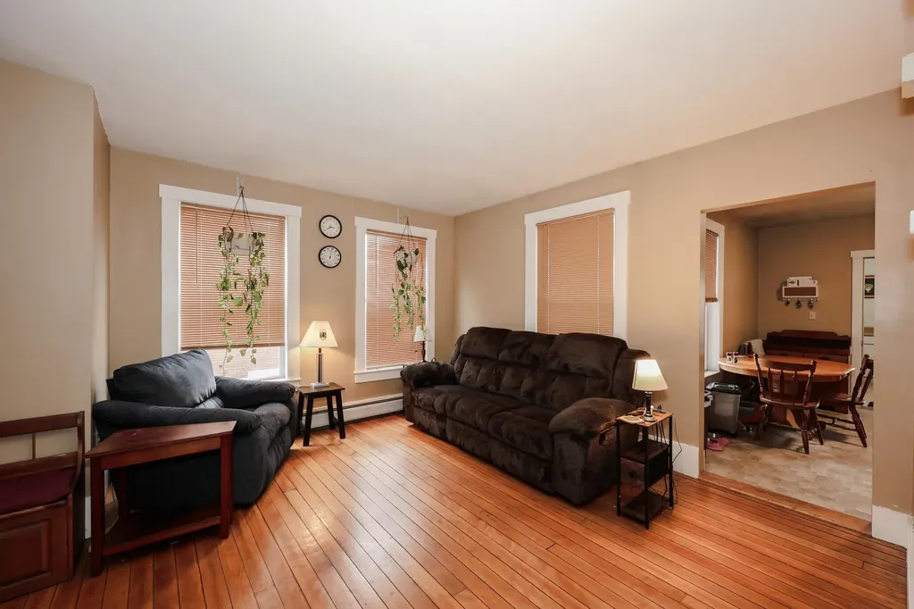 14 Chestnut Street Pittsfield NH 03263